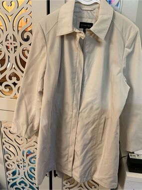 Braetan Light Beige Trench Coat